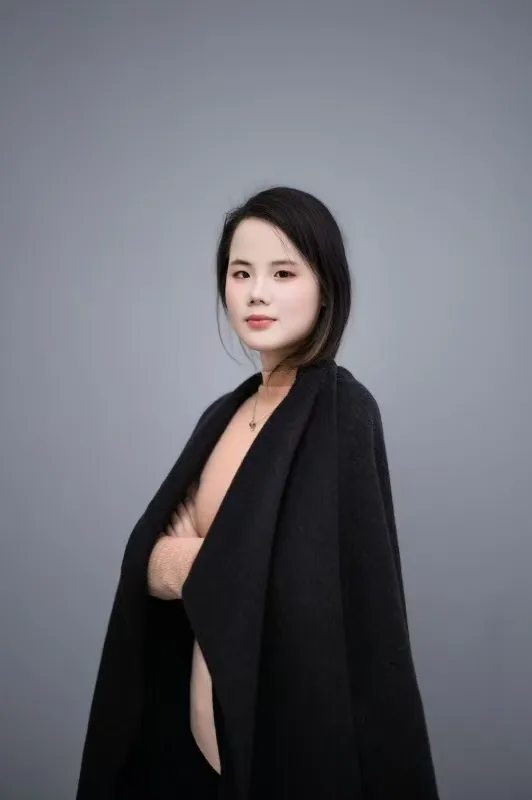 李春燕照片